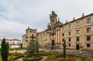 9 lugares religiosos imprescindibles para visitar en Santiago de Compostela 3 Monasterio de San Martín Pinario