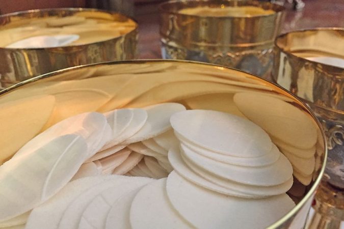 El Milagro Eucarístico de Siena: un prodigio que desafía la ciencia 1 Milagro Eucarístico de Siena