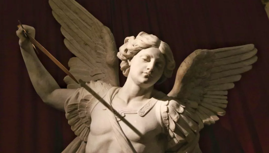 Ataques del Demonio: 10 formas en que Satanás puede ingresar en tu vida 1 Ataques del demonio San Miguel nos ayuda