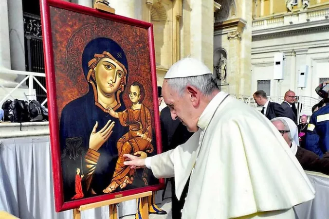 El Vaticnao y la virgen Maria