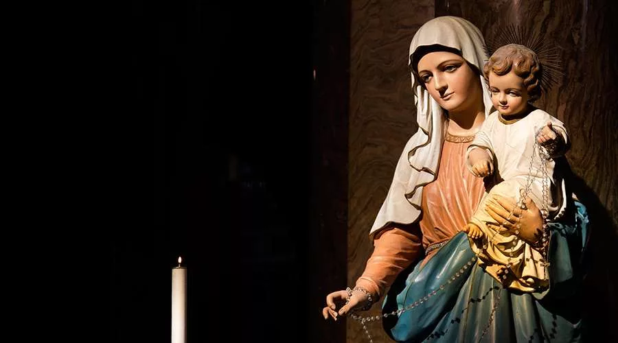 Dogmas Marianos: Tres verdades de fe sobre la Virgen María que todo católico debería conocer 1 La Virgen María y dos sacramentales dogma