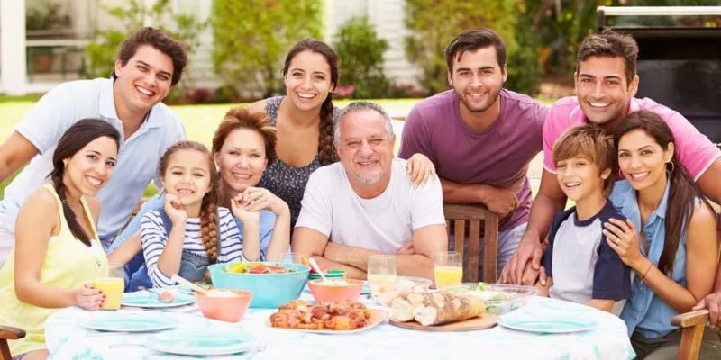 La batalla final por el matrimonio y la familia: cómo el demonio ataca y cómo protegernos 1 Familia tradicional