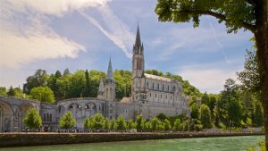 Guía turística de Lourdes: lugares de interés, actividades y consejos 4 Basilica Inmaculada Concepcion de Lourdes