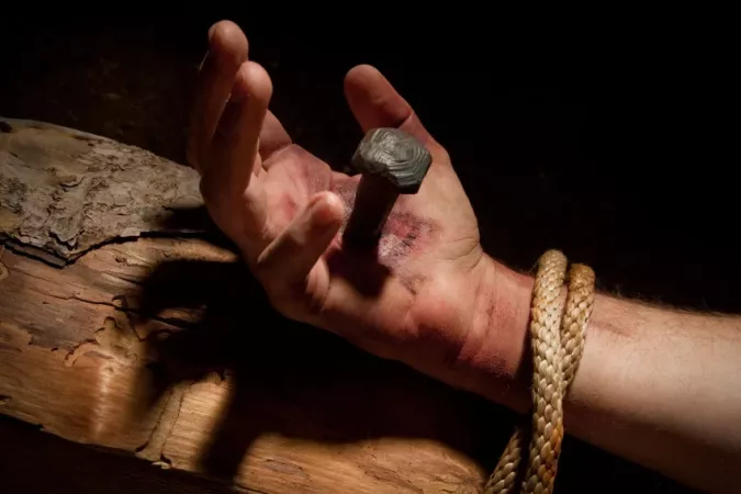 La importancia teológica de las Sagradas Llagas en la espiritualidad católica 1 mano de Jesus