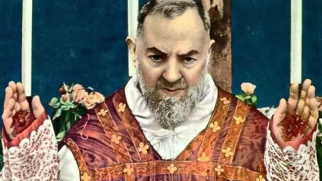 La Misteriosa Herida que Consumía al Padre Pío 1 padre pio