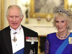 La Coronación del Rey Carlos III: Cambios en la liturgia y en la participación religiosa 4 La Coronación del Rey Carlos III