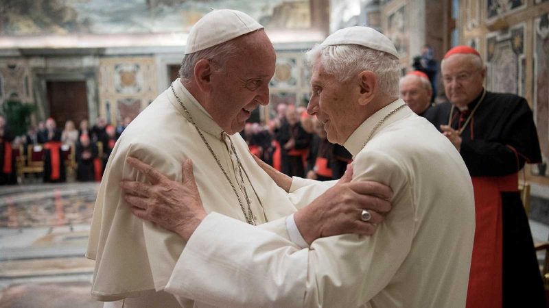 Peter Seewald Aborda las Tensiones en la Iglesia bajo el Papa Francisco 2 Papado de Francisco