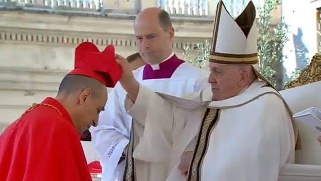 Academia Juan Pablo II Solicita al Papa la Destitución del Cardenal Fernández por Escritos Eróticos Pasados 3 Cardenal Fernández