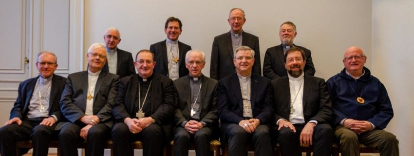 Escándalo en la Iglesia: ¡Obispos belgas respaldan uniones homosexuales en histórico comunicado! 2 OBISPOS BELGAS