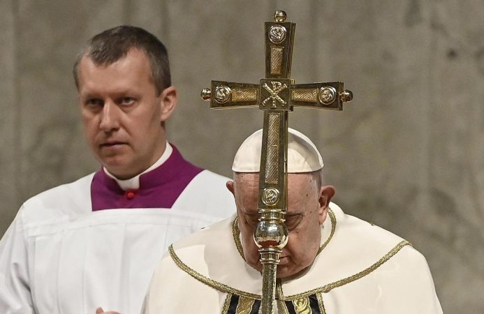 El Papa Francisco y la Globalización: Un Llamado a la Responsabilidad Moral en el Foro de Davos 3 Papa Francisco