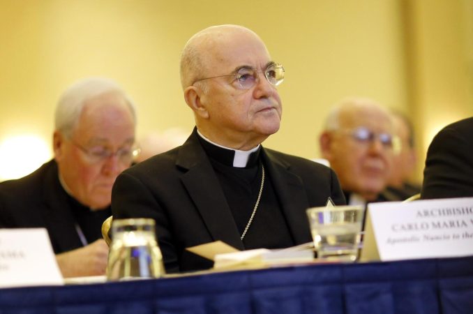 Arzobispo Viganò denuncia conspiración de 'causar un cisma' en la Iglesia Católica 2 Arzobispo Viganò
