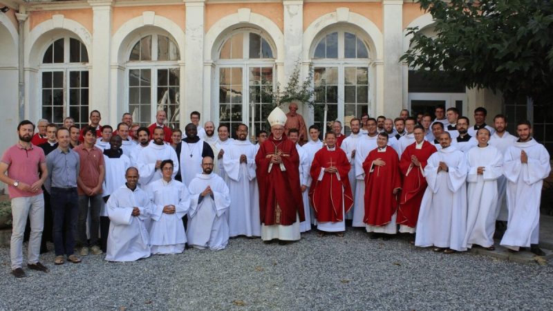 Renovación en Frejús-Toulon: Levantado el Veto del Vaticano para Ordenaciones Sacerdotales 3 Frejús-Toulon