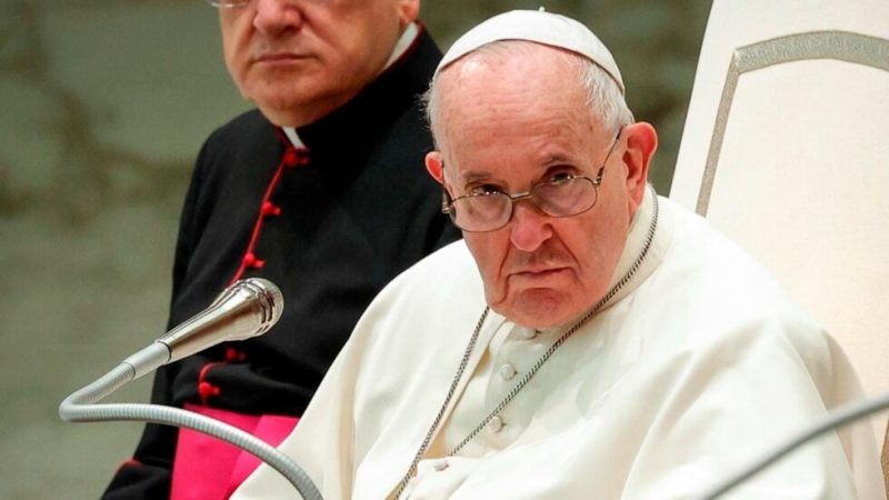Papa Francisco Clarifica: Bendiciones a Parejas Homosexuales enfocadas en "las personas" sin Cambiar Doctrina de la Iglesia 3 Papa Francisco