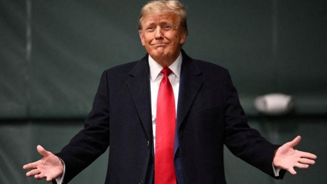 Trump Triunfa en Iowa: Un Paso Firme Hacia la Nominación Republicana para Enfrentar a Biden 2 Trump