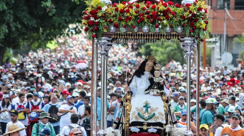 La Fe en Movimiento: La Procesión de la Divina Pastora en Venezuela Atrae a 2,7 Millones de Devotos 3 Venezuela