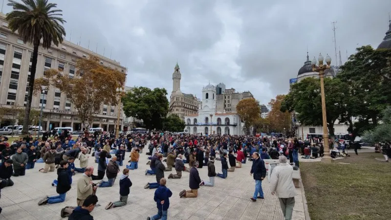 Rosario de Hombres en Croacia: Un Movimiento de Oración por la Paz y la Defensa de la Fe 2 Rosario de Hombres