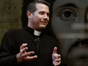 Defensa de la Verdad: El Padre Javier Olivera Ravasi Bajo Ataque 3 Padre Javier Olivera Ravasi