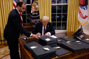 Donald Trump y la Controversia sobre la Fecundación in Vitro: ¿Un Riesgo para la Vida?
