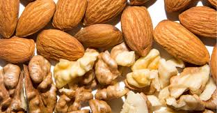 Almendras, Nueces y Avellanas: Beneficios y Propiedades según Santa Hildegarda 1 Almendras, Nueces y Avellanas: 7 Beneficios y Propiedades según Santa Hildegarda