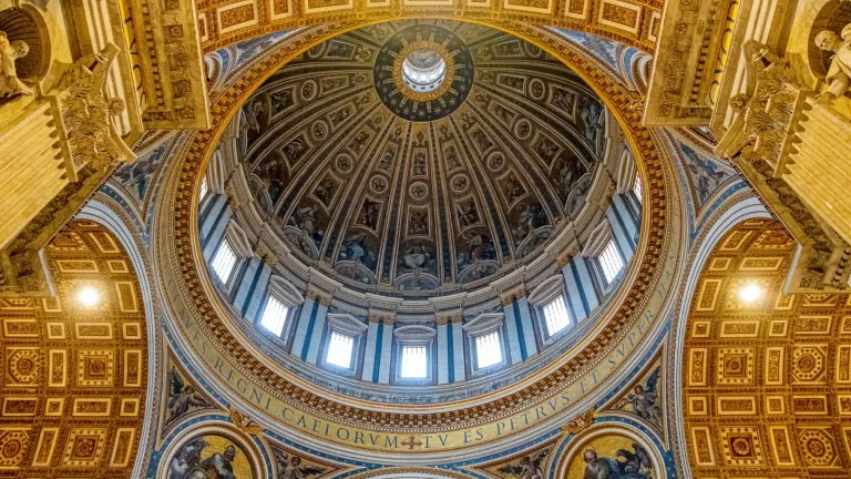 ✝️ Roma católica: 10 lugares que todo peregrino debe visitar (más allá del Vaticano) 1 Roma católica