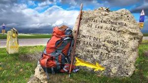 10 cosas que todo católico debe llevar en su mochila de peregrino 2 mochila de peregrino