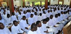 🙏 Tres seminaristas católicos secuestrados en Nigeria: un nuevo ataque a la fe 4 Nigeria