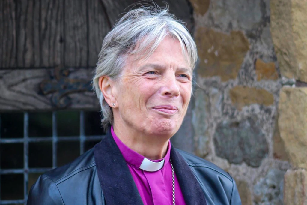 Reino Unido nombra a su primera “arzobispa” anglicana y líder LGBTQ+ 1 Reino Unido nombra a su primera “arzobispa” anglicana
