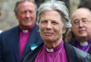 Reino Unido nombra a su primera “arzobispa” anglicana y líder LGBTQ+ 3 Reino Unido nombra a su primera “arzobispa” anglicana
